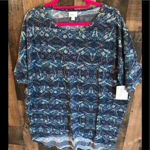 MEDIUM LULAROE IRMA TOP